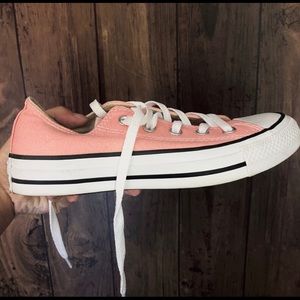 New Unisex Coastal Pink Converse